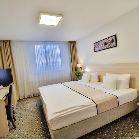 Hotel Metropol Spisska Nova Ves Exterior photo