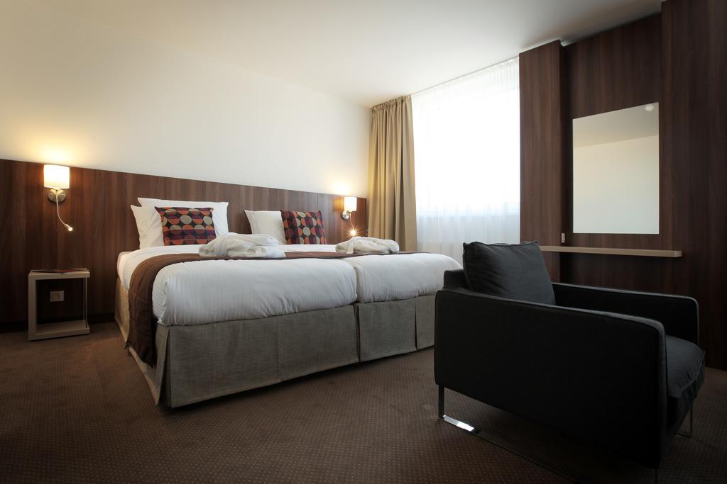 Hotel Metropol Spisska Nova Ves Room photo