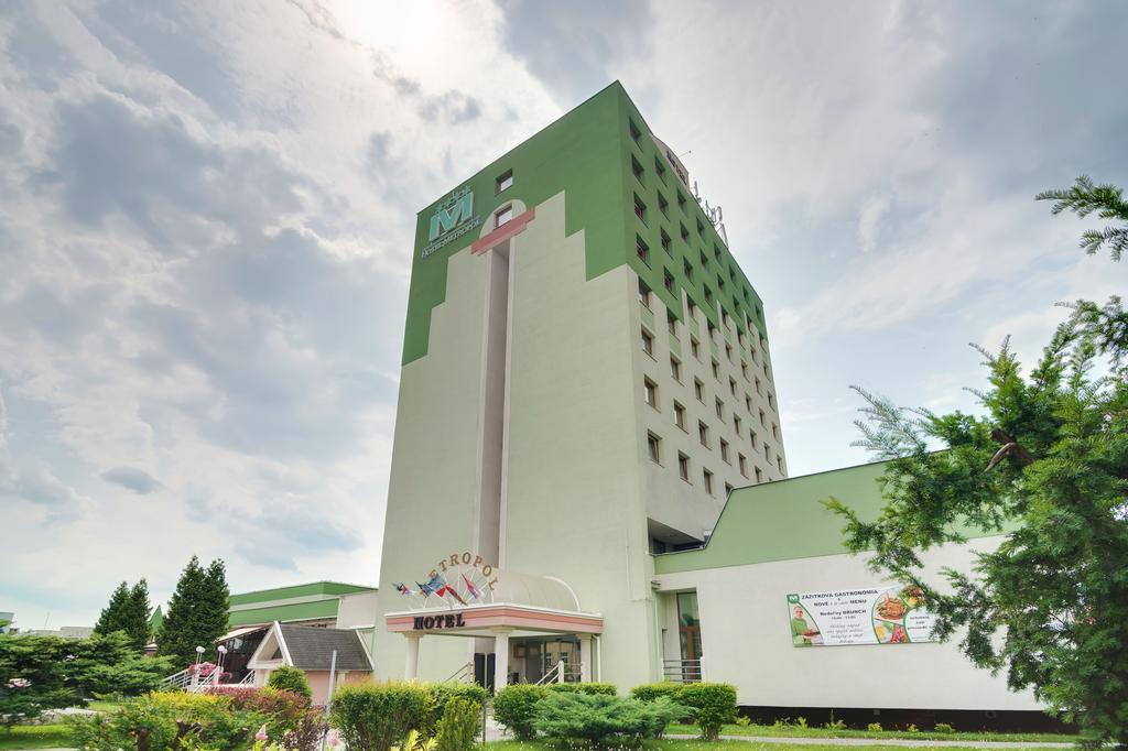 Hotel Metropol Spisska Nova Ves Exterior photo